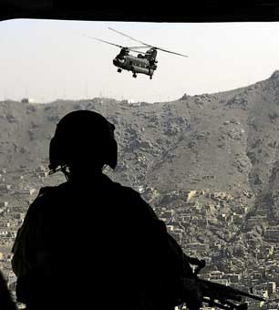 A CH-47 Chinook helicopter flies over Kabul, Afghanistan, June 4, 2007.