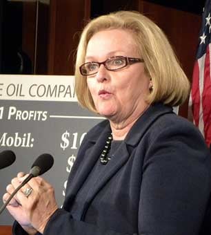 Sen. Claire McCaskill (D-Mo.) speaks during a press conference in May, 2011. McCaskill introduced a bill Friday that would eliminate bonuses for members of the Senior Executive Service during sequestration.