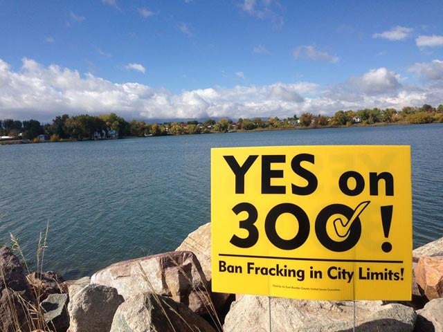 Campaign sign for the Lafayette Community Bill of Rights to Ban Fracking, Lafayette, Colorado, 2013. (Photo: Cliff Willmeng and East Boulder County United)