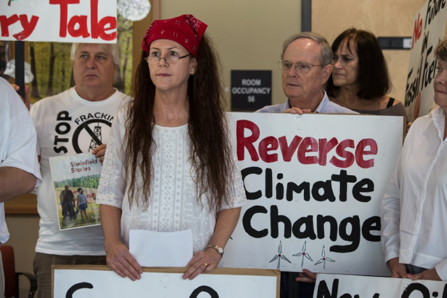 Karen and John Dwyer at a press conference in Collier County, Florida. (Photo: Julie Dermansky)