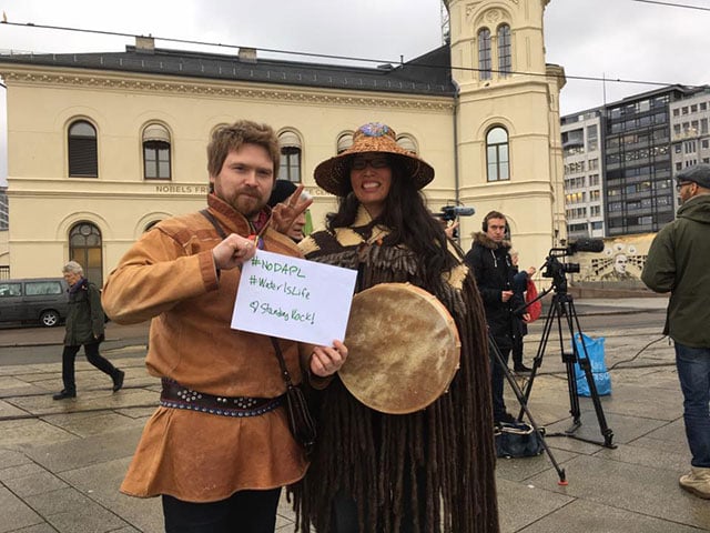 Baeska Niillas (left) at a solidarity event for the Standing Rock Tribe in Oslo, Norway. (Photo: Audrey Siegl)