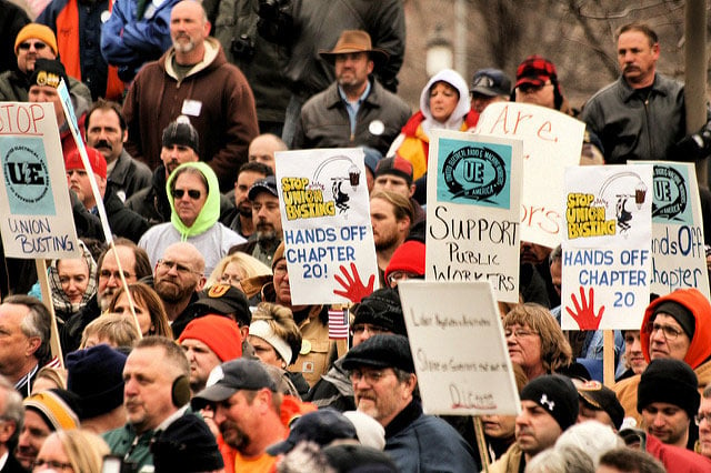 Iowans rallied in 2011 to defend their public employee collective bargaining law, Chapter 20. Now that Republicans control both houses of the Iowa legislature, union rights are facing a renewed attack. (Photo: Phil Roeder)