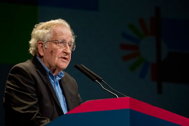 Noam Chomsky speaks at a Ministry of Culture event in Buenos Aires, Argentina, March 12, 2015. (Photo:  Ministerio de Cultura de la Nación Argentina)
