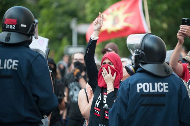 Counter-protesters demonstrate in opposition to a rally organized by extreme-right group La Meute Quebec City, Canada, on August 21, 2017. (Photo: ALICE CHICHE / AFP / Getty Images)