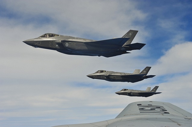 F-35 aerial refuel. (Photo: <a href=