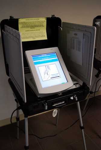 2013.10.25.diebold.voting.machine.main