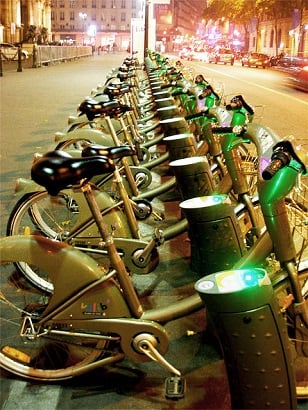 Vélib bike share in Paris. (Photo:<a href=