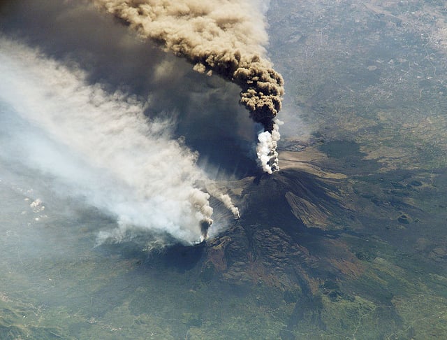 The eruption of Mount Pinatubo in 1991. (Photo: NASA Goddard Space Flight Center)