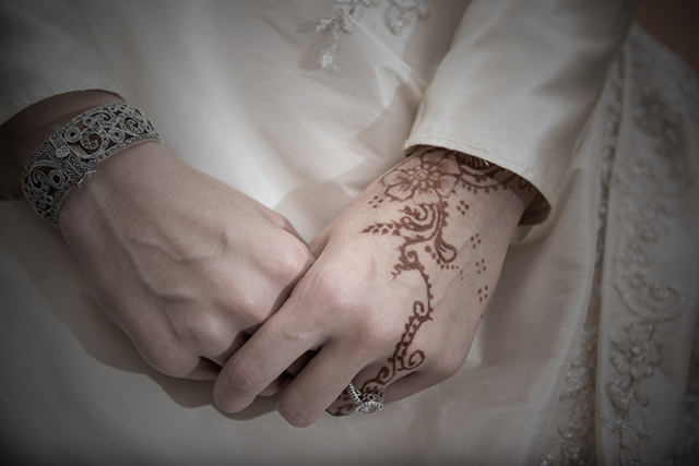 (Photo: Woman's hands via Shutterstock)
