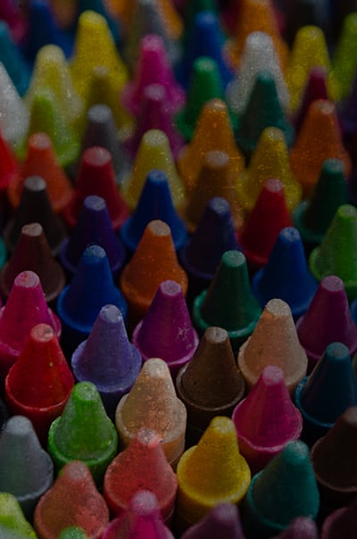 (Photo: Crayons via Shutterstock; Edited: LW / TO)