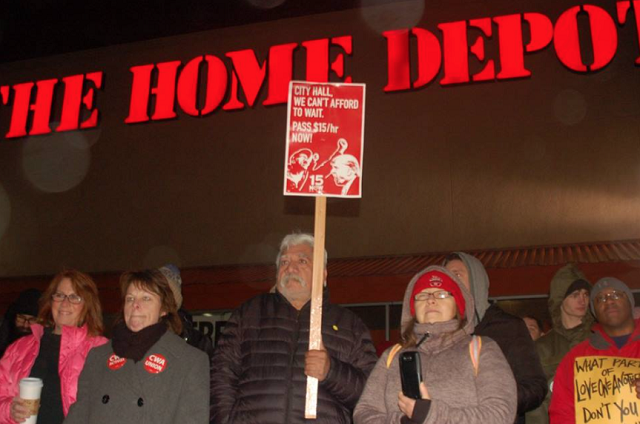 CTUL workers on strike outside of Home Depot in Northeast Minneapolis. (Courtesy: CTUL)