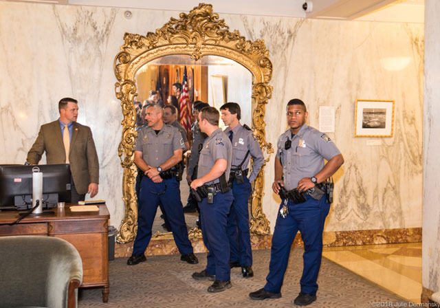 Security inside the foyer in front of the governor’s office. (Photo: © Julie Dermansky)